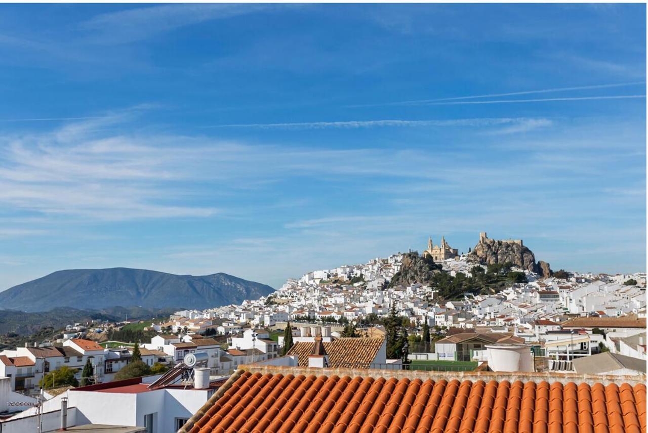 Apartamento En Olvera Luaran gambar