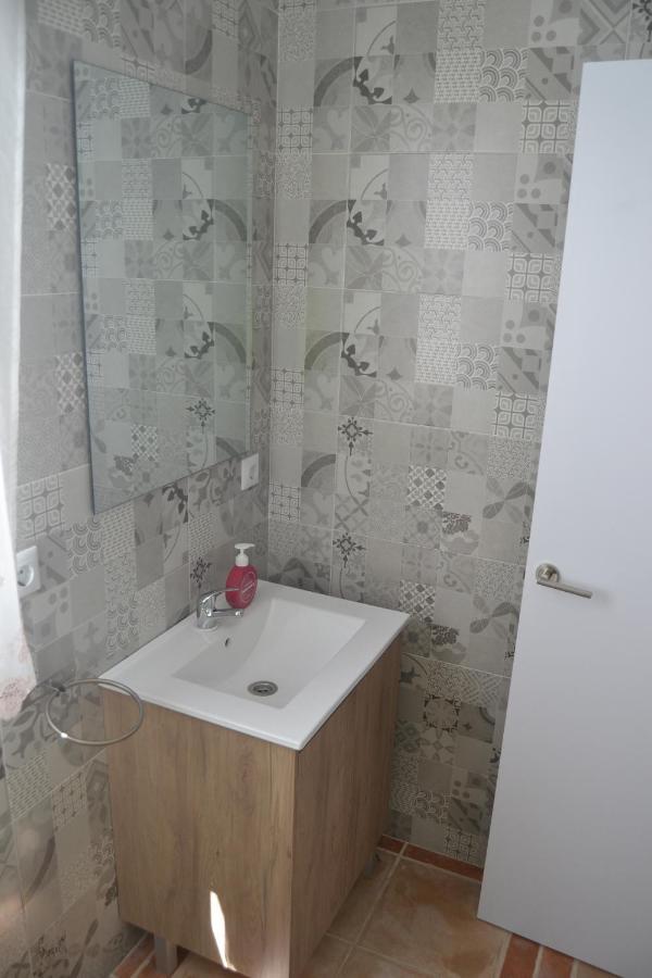 Apartamento En Olvera Luaran gambar